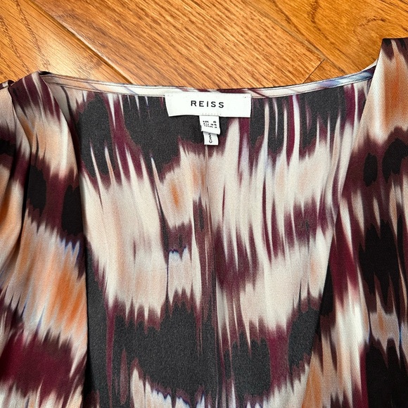 REISS Woman’s Short Sleeve Blouse - Picture 3 of 6